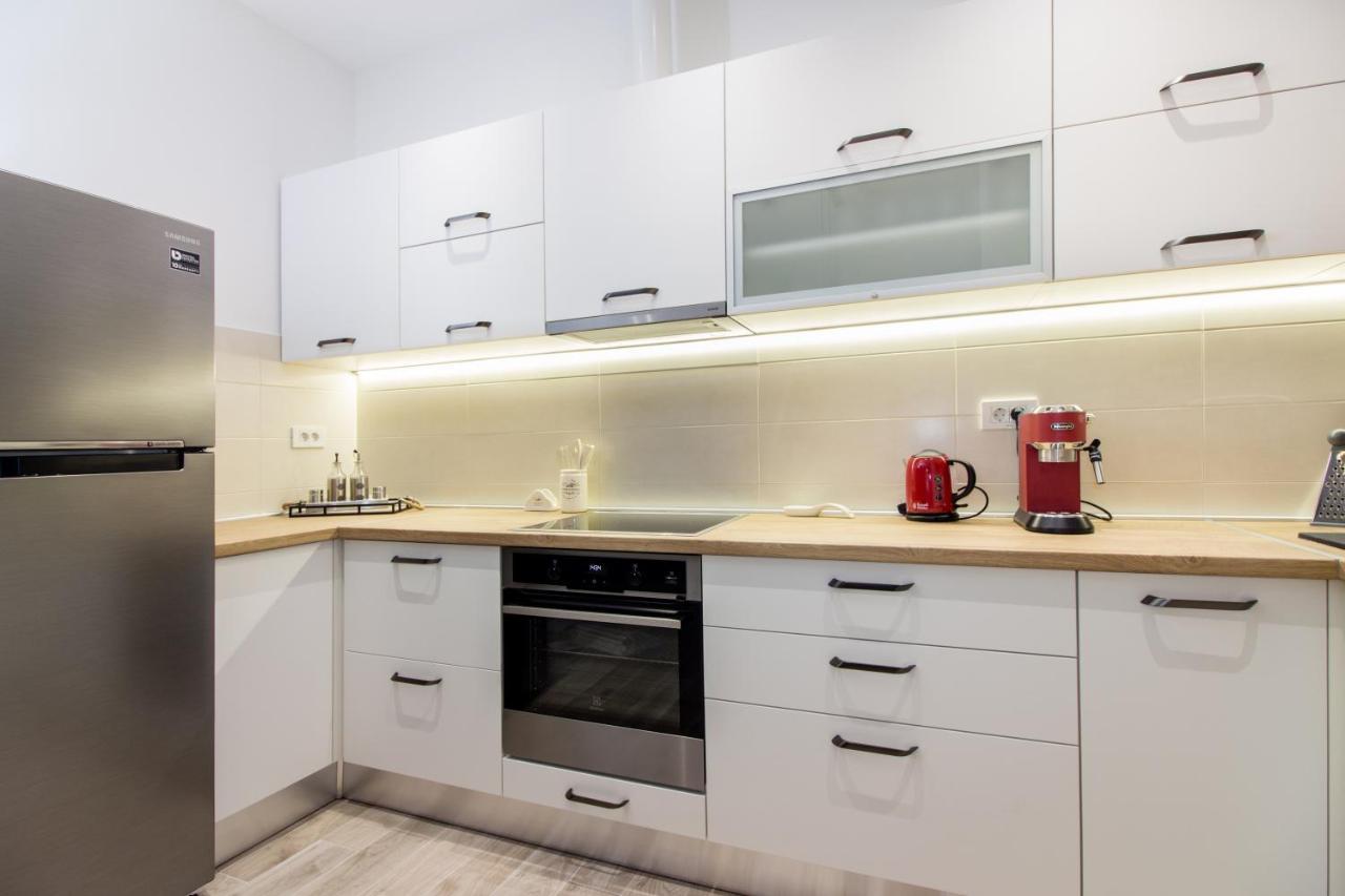 Utopia Apartments Спліт Екстер'єр фото