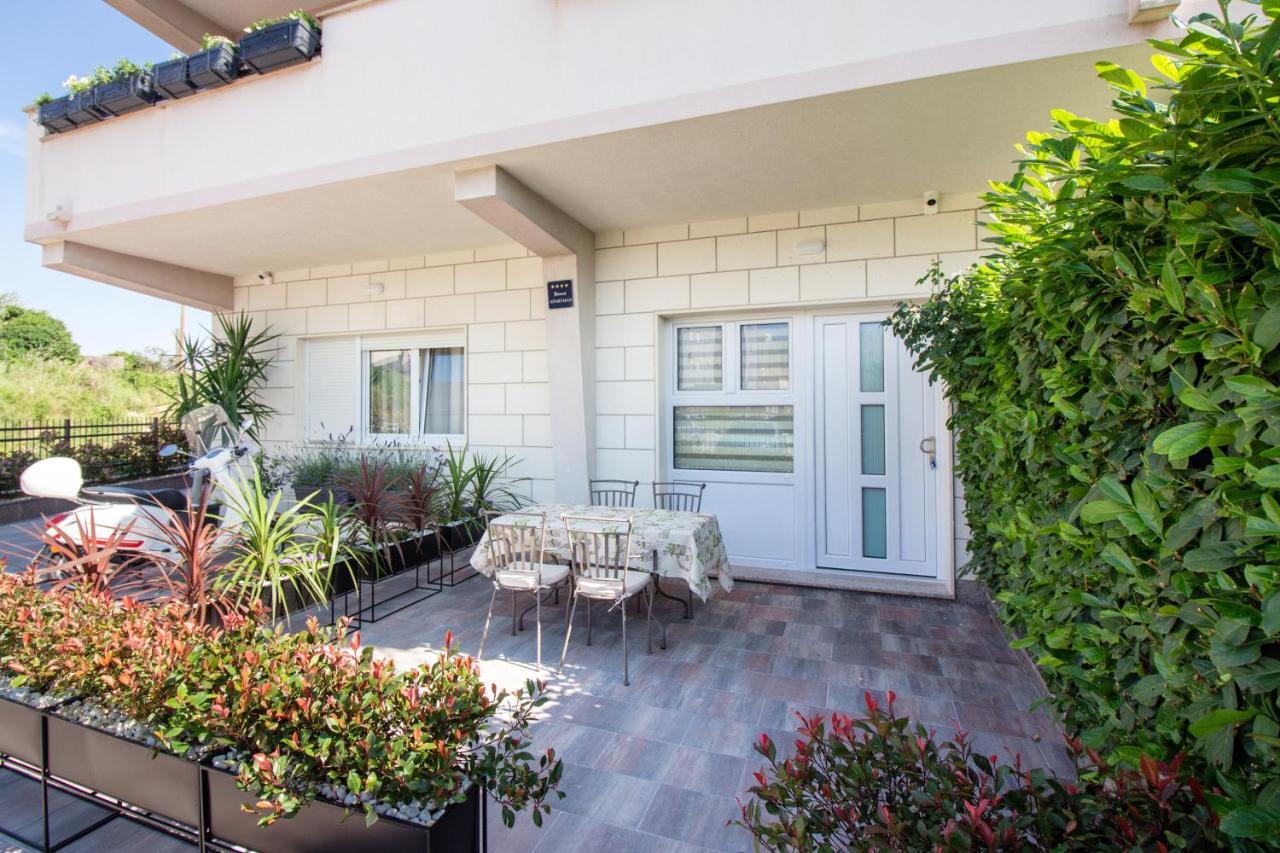 Utopia Apartments Спліт Екстер'єр фото