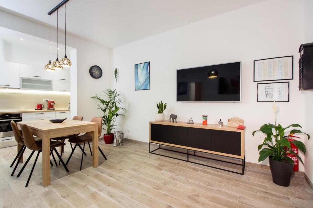 Utopia Apartments Спліт Екстер'єр фото