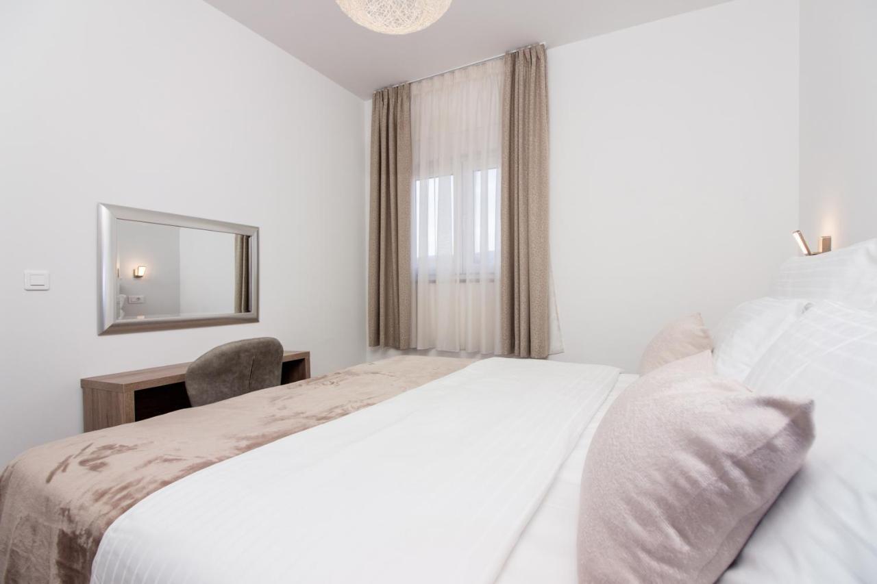 Utopia Apartments Спліт Екстер'єр фото