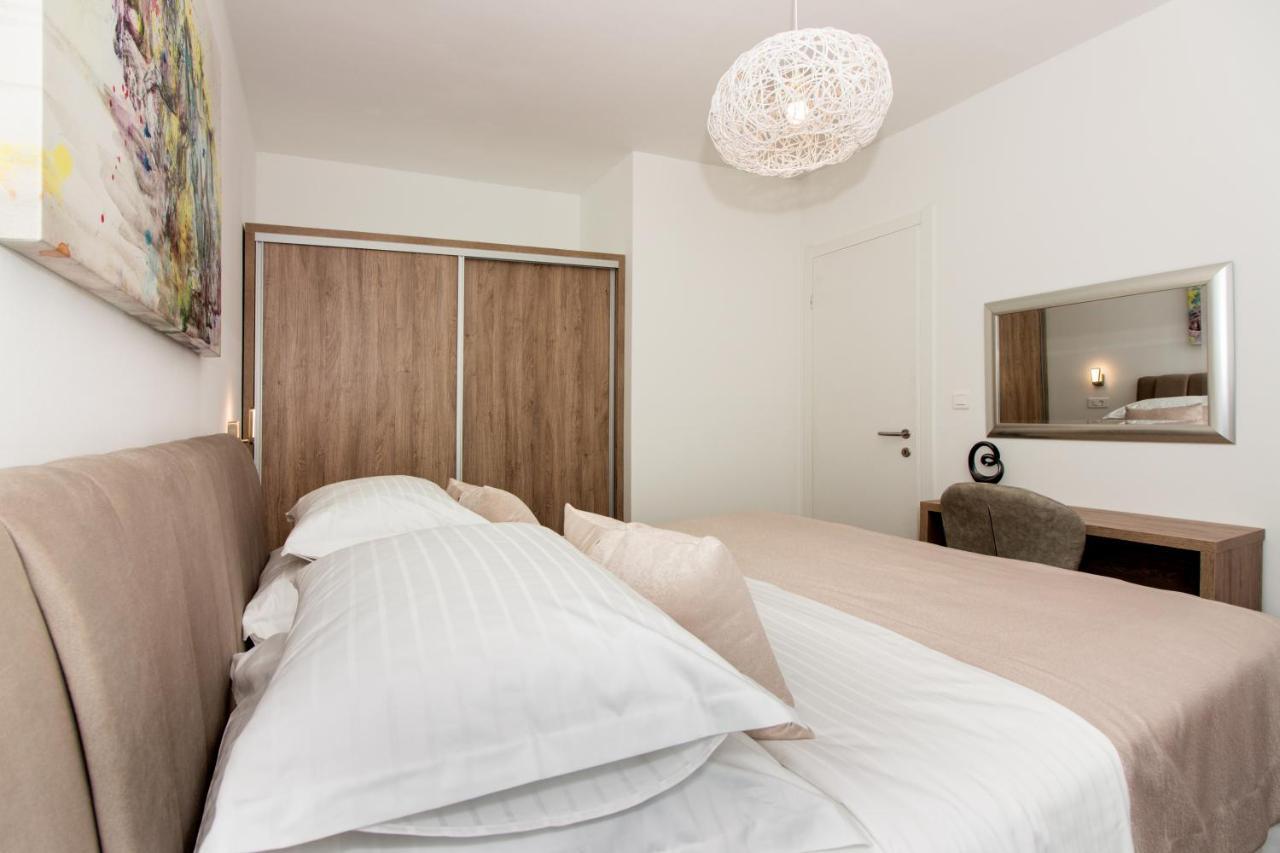 Utopia Apartments Спліт Екстер'єр фото